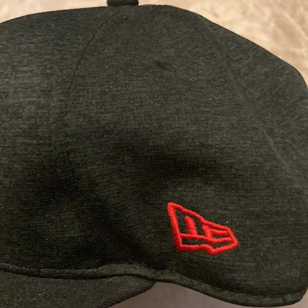 New Era excellent red